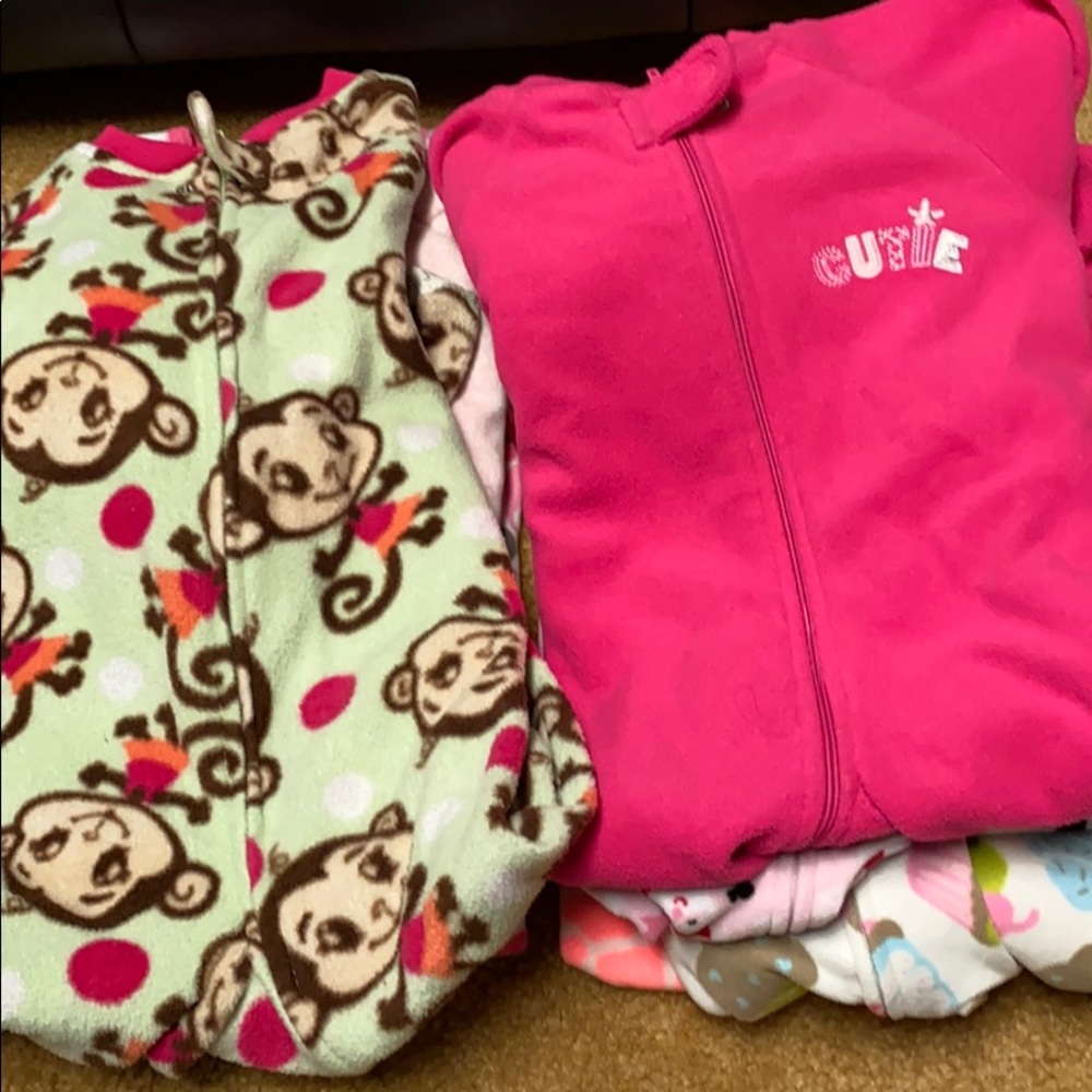 7pairs of pajamas